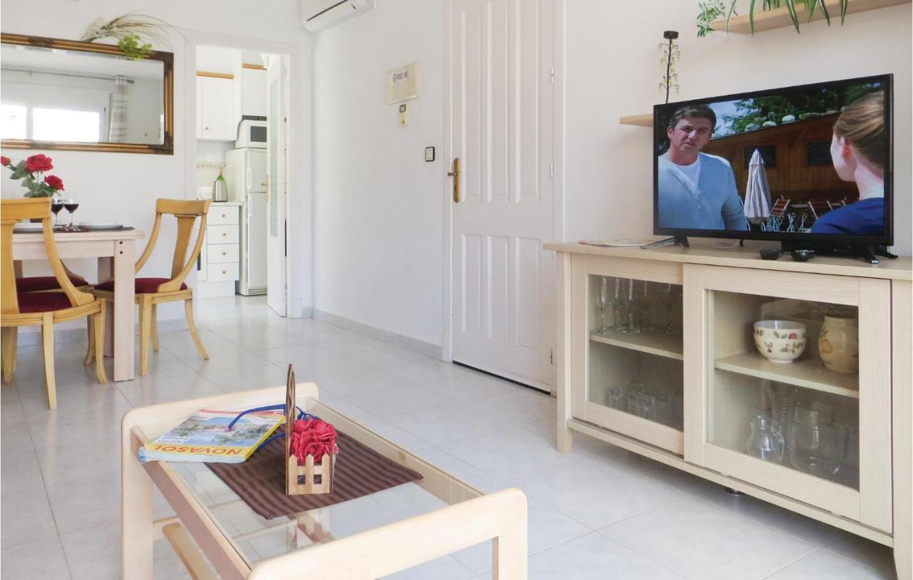 Amazing Apartment In Torrevieja With Kitchen Экстерьер фото